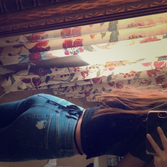 Black tie up crop top - Picture 3 of 4